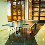 地拉那酒店机场店 4*