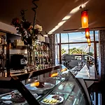 地拉那酒店机场店 酒店 Rinas