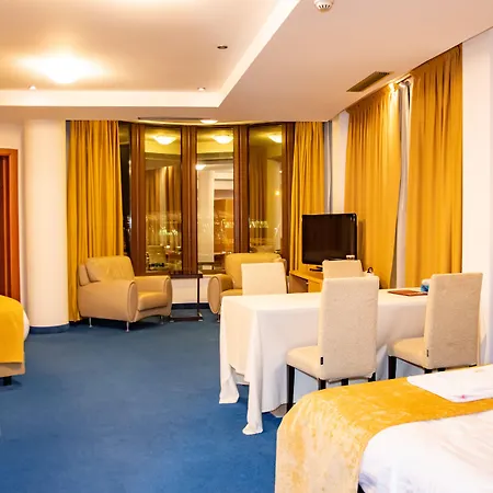 Airport Tirana 4*