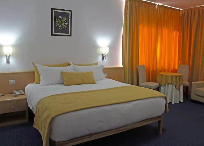 Hotel Airport Tirana 4*