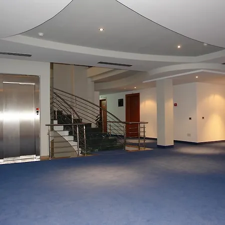Airport Tirana Szálloda Rinas