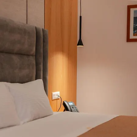 Airport Tirana Hotel Rinas