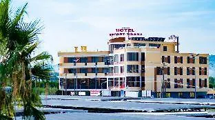 Airport Tirana 4*