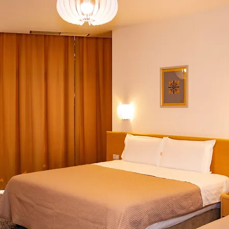 Szálloda Airport Tirana 4*