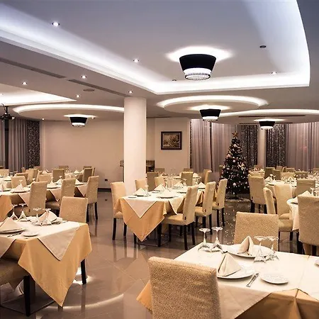 Airport Tirana 4*