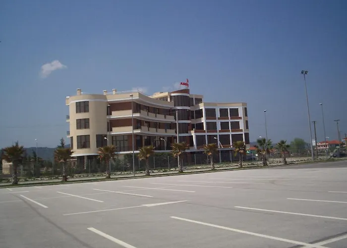 Szálloda Airport Tirana 4*