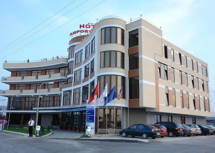 מלון Airport Tirana
