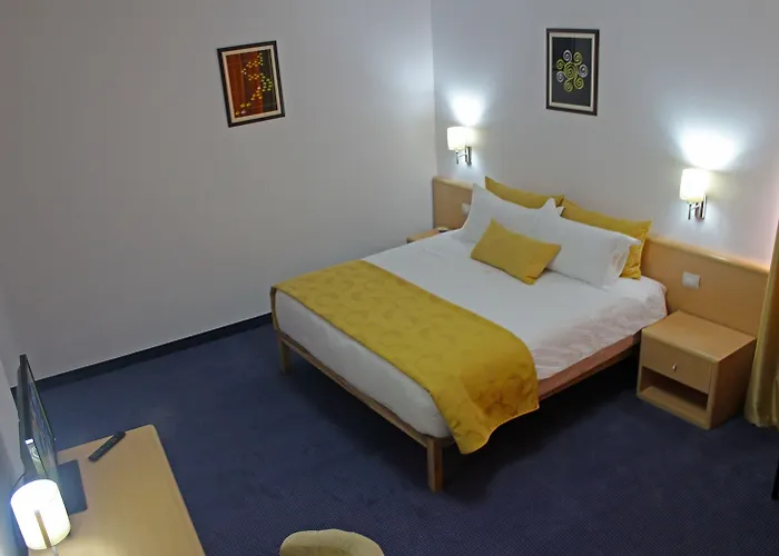 Airport Tirana 4* Rinas