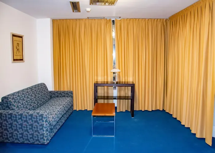 Airport Tirana Hotel Rinas