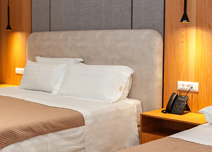 Airport Tirana Szálloda Rinas